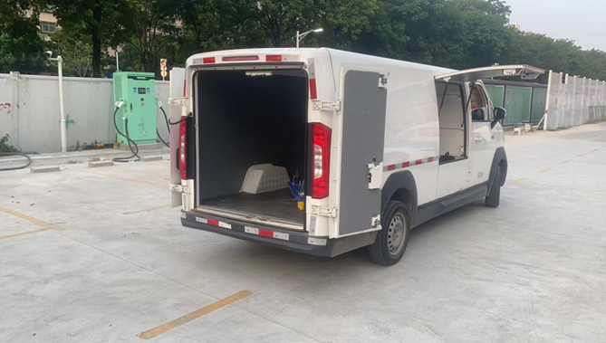 副本百城精灵故事No.7 跨城生鲜配送，智蓝精灵开启深圳青年“奋斗加速度”_jm_jm635.png