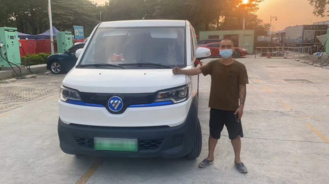 副本百城精灵故事No.7 跨城生鲜配送，智蓝精灵开启深圳青年“奋斗加速度”_jm_jm928.png