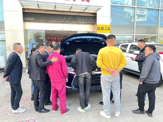 副本【六安站 final】千年皋城潮酷来袭，庆铃达咖H自动挡皮卡六安上市812.png