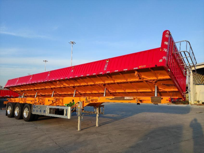 副本一次性订购100台  谁家侧翻自卸如此畅销？(1)558.png