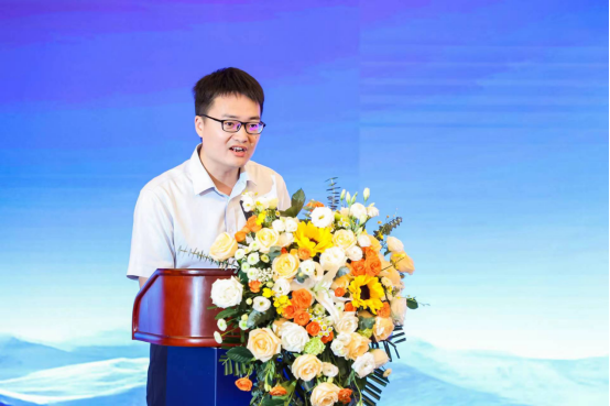 宇通重卡发布行业首款矿区专用纯电动自卸车