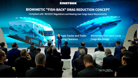 汉诺威车展上的中国力量：中国重汽以实力诠释“中国智造”新高度